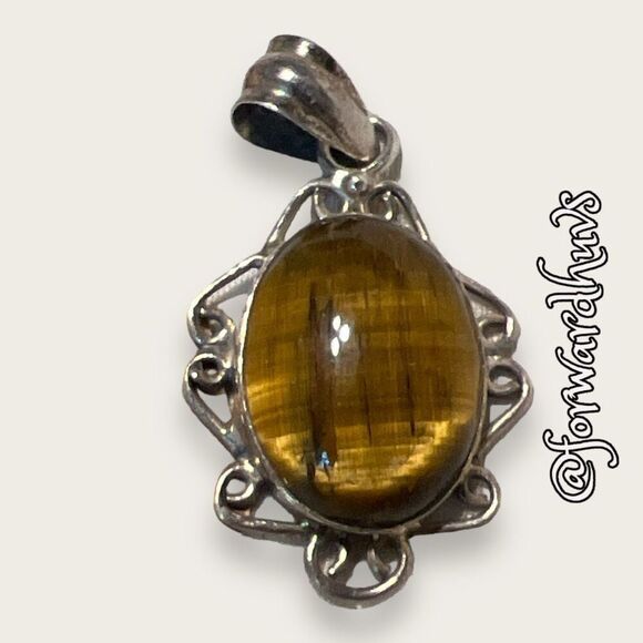 Tiger’s Eye Pendant in 925 Sterling Silver - Picture 7 of 9